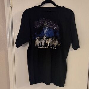 Running With The Pack - Wolf, howling wolf black tshirt. Sz L
